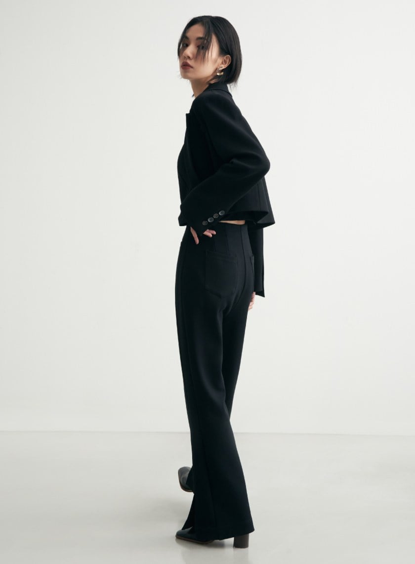 俐落舒適微喇叭西裝褲